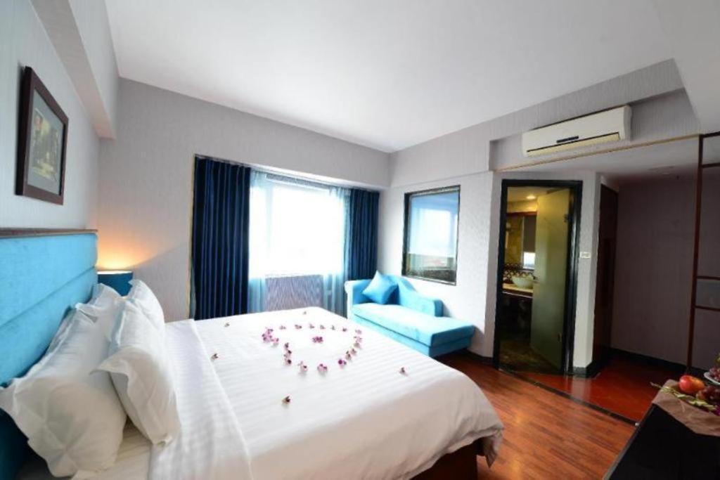 Hanoi Antique Legend Hotel Экстерьер фото