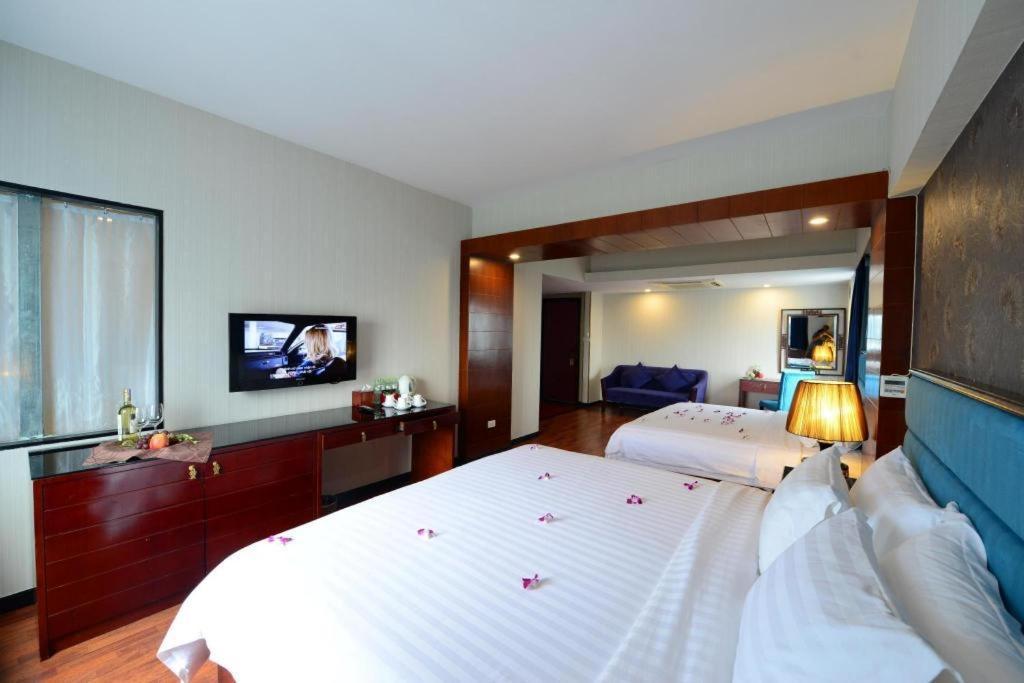 Hanoi Antique Legend Hotel Экстерьер фото